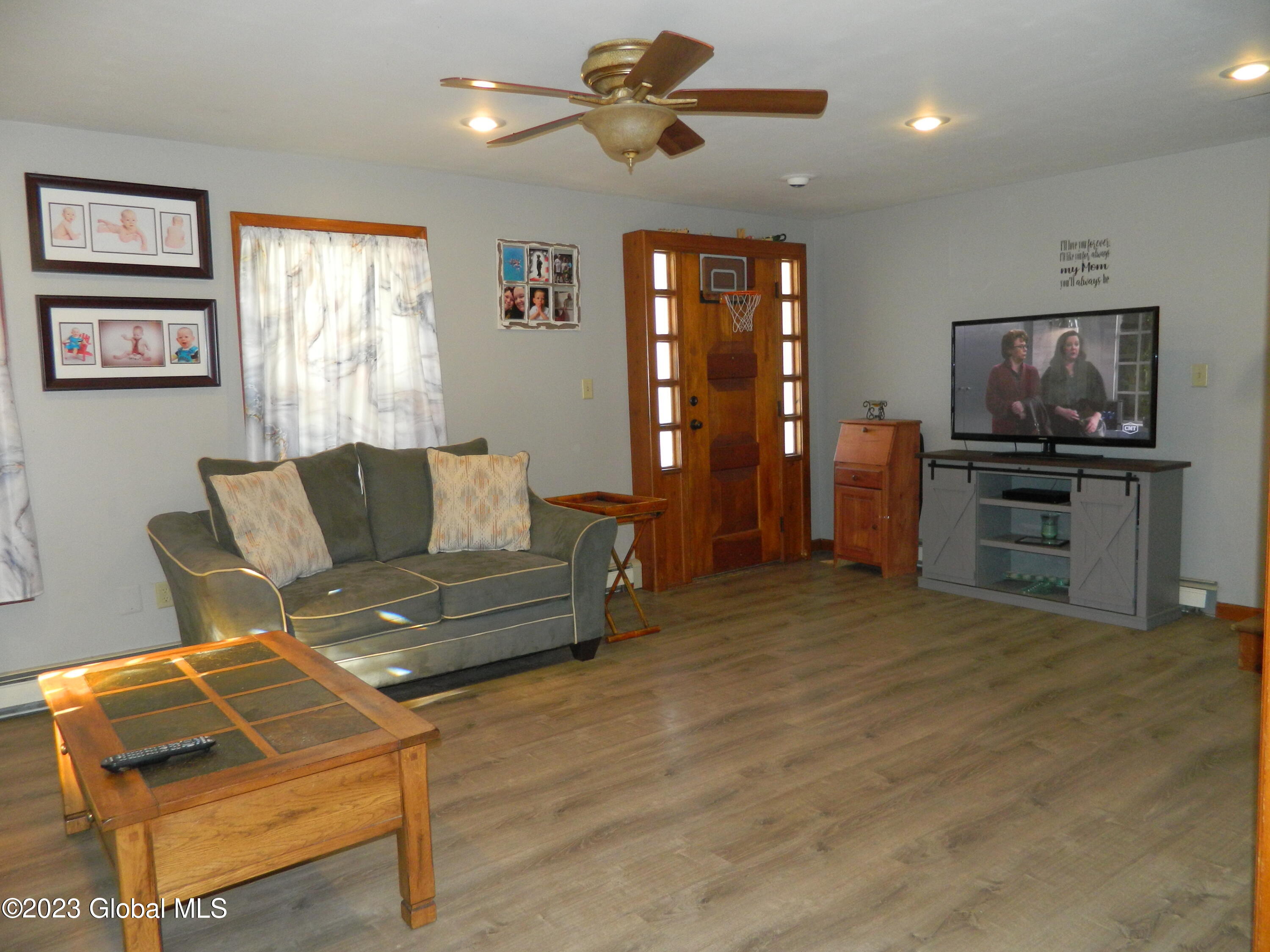 942 3rd Street Rensselaer, NY 12144 - Photo 5 of 23 5