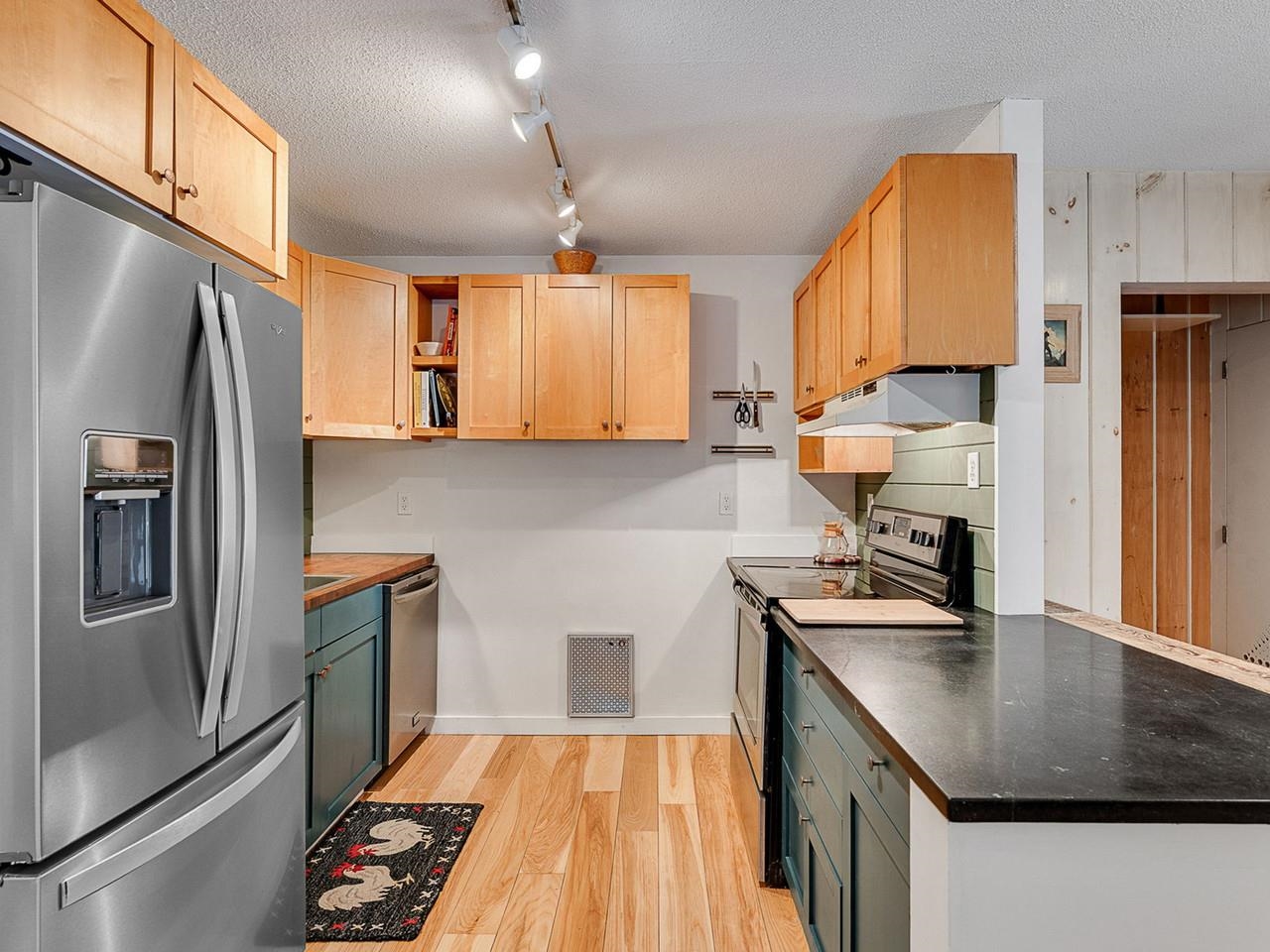 1027 Butternut Hill Road, Unit G2 Waitsfield, VT 05673 - Photo 2 of 43