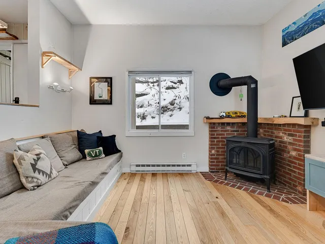 $325,000 | 1027 Butternut Hill Road, Unit G2, Waitsfield, VT 05673