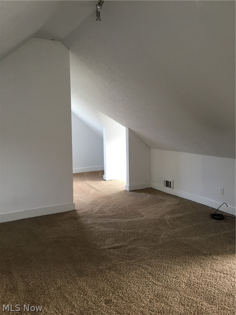 13637 Cedar Road Cleveland, OH 44118 - Photo 20 of 23 Gallery Image 20