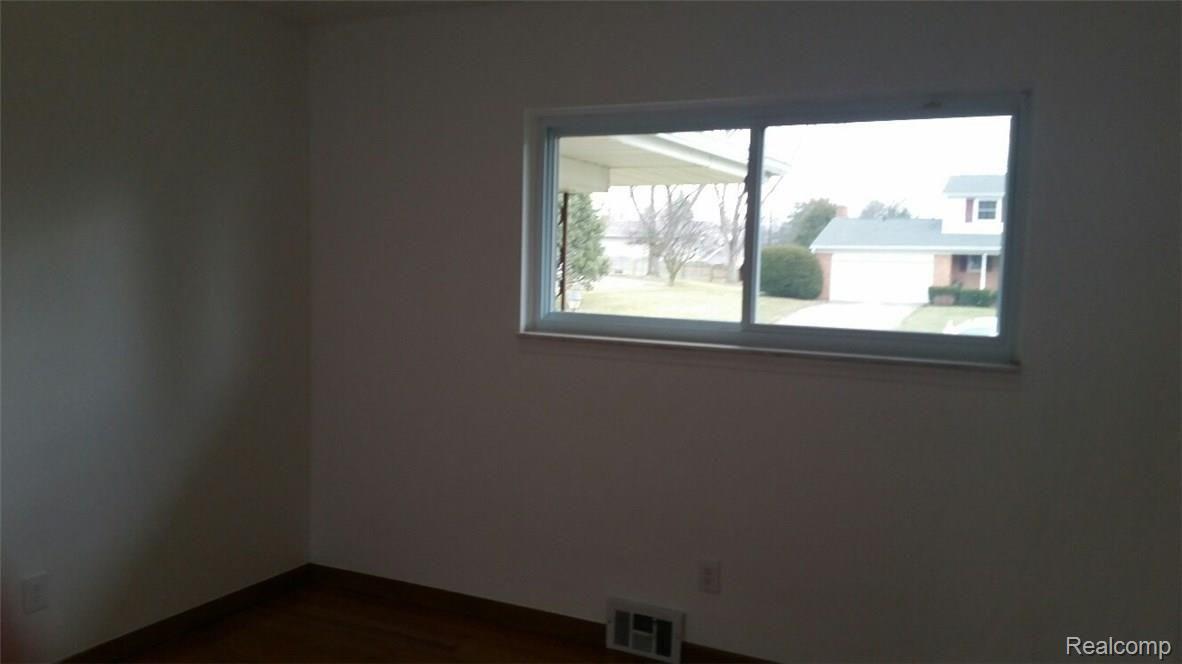 980 Wilwood Road Rochester, MI 48309 - Photo 21 of 22 20170224_145018_1487968222072_resized.jpg