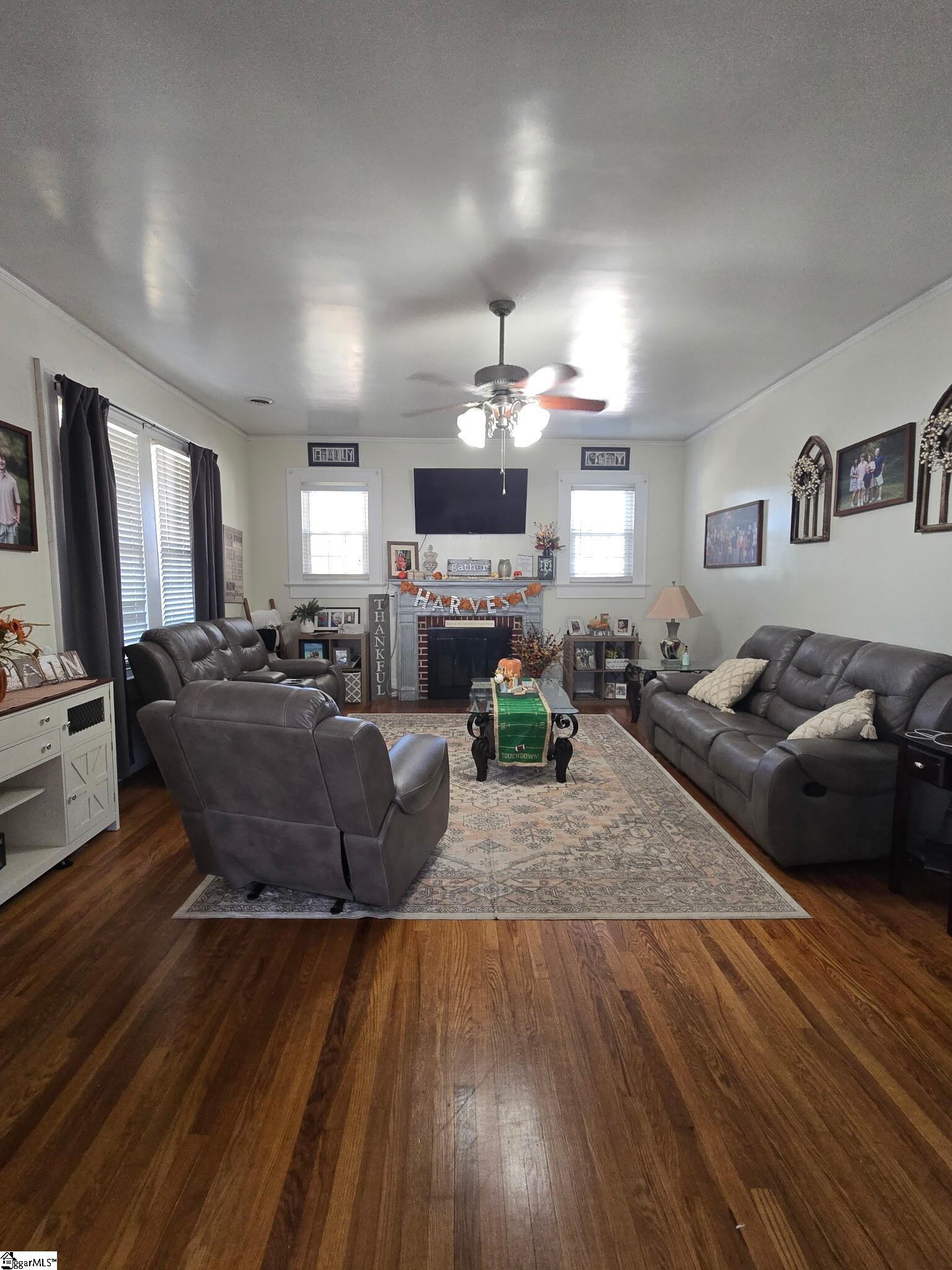 211 Duke Street Ninety Six, SC 29666 - Photo 11 of 15