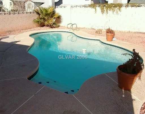523 Inness Avenue Henderson, NV 89011 - Photo 6 of 7 Swimming Pool/Hot Tub/Sauna.