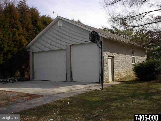 685 Mt Olivet Church Road Fawn Grove, PA 17321 - Photo 3 of 9 Gallery Image 3