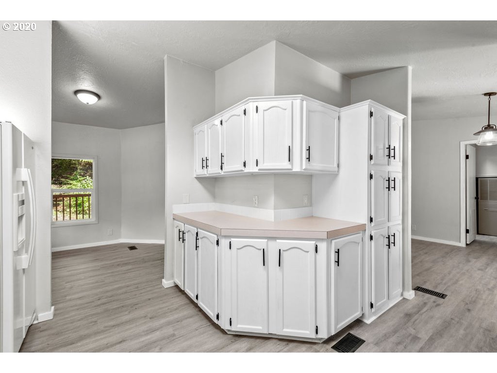 1275 Eufaula Heights Road Longview, WA 98632 - Photo 12 of 29 Gallery Image 12