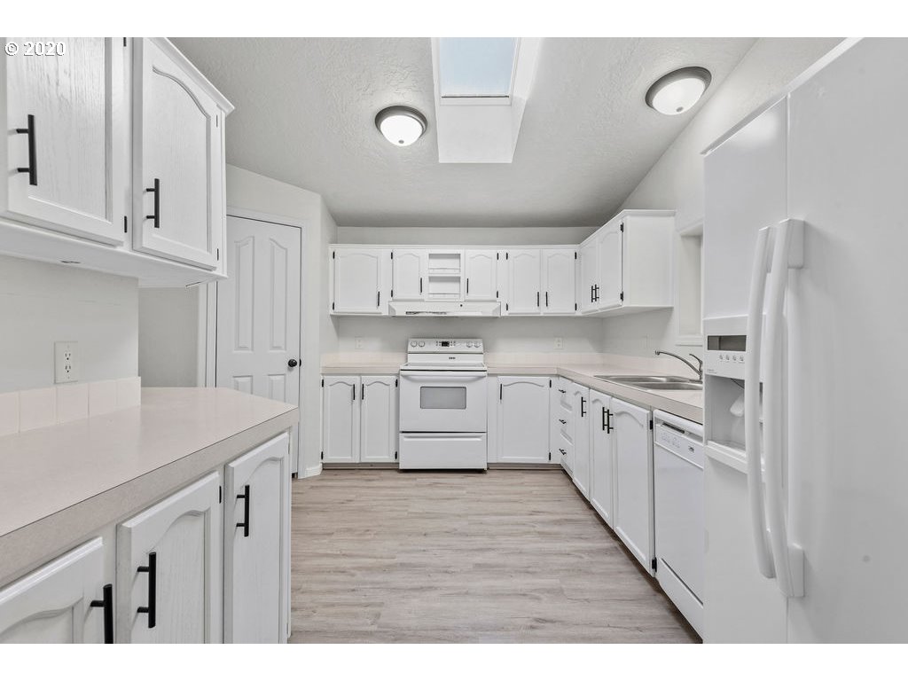 1275 Eufaula Heights Road Longview, WA 98632 - Photo 10 of 29 Gallery Image 10