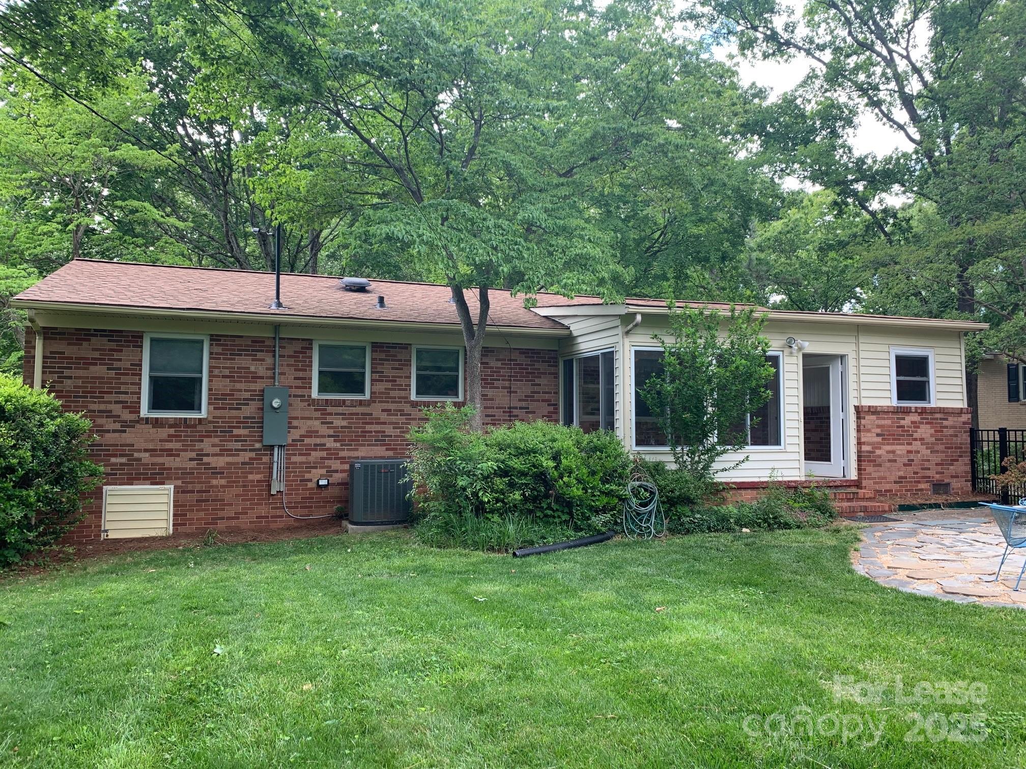 422 Fieldstone Road Mooresville, NC 28115 - Photo 27 of 30 front view of a house with a yard
