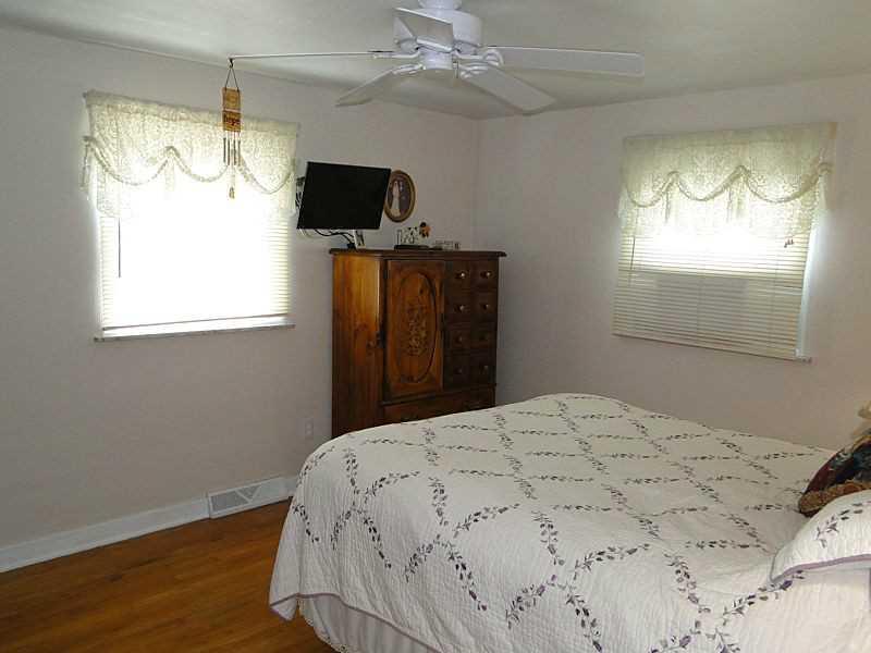 266 McConnell Road Canonsburg, PA 15317 - Photo 12 of 25 Master Bedroom.