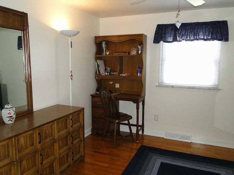 266 McConnell Road Canonsburg, PA 15317 - Photo 15 of 25 Bedroom. Bedroom 3