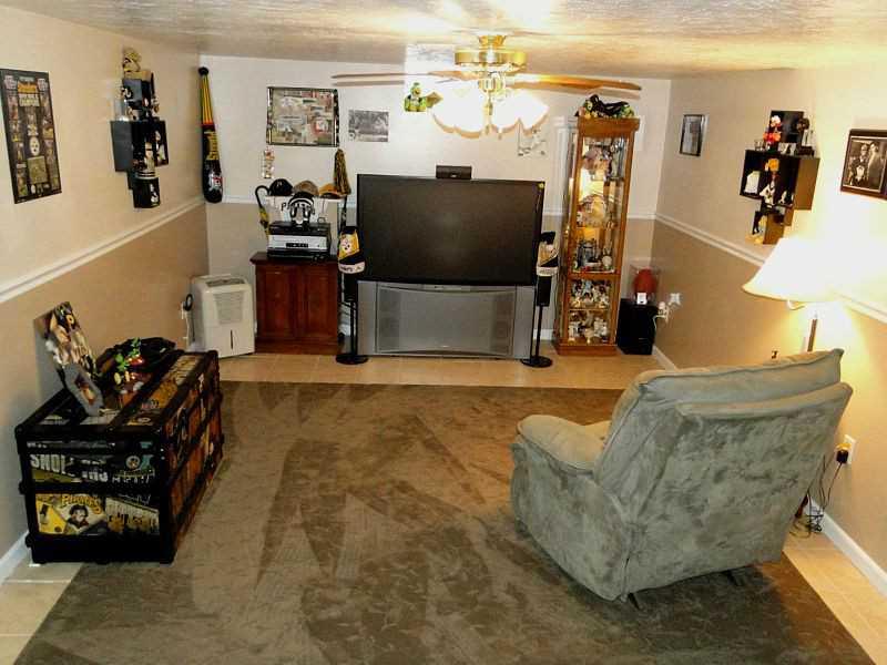 266 McConnell Road Canonsburg, PA 15317 - Photo 20 of 25 Family Room. Lower level game room