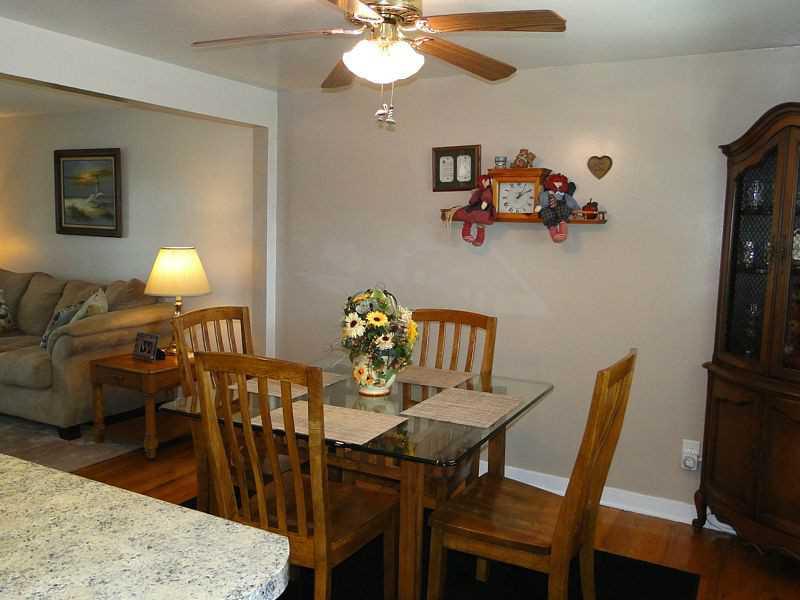 266 McConnell Road Canonsburg, PA 15317 - Photo 6 of 25 Dining Room.