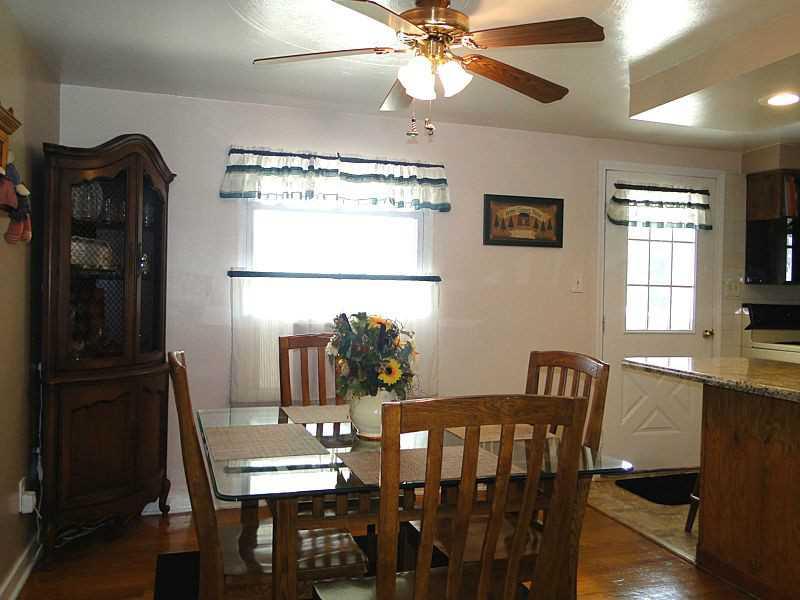 266 McConnell Road Canonsburg, PA 15317 - Photo 7 of 25 Dining Room.