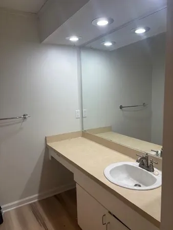 $120,000 | 111 East 50th Street, Unit B, Kansas City, MO 64112