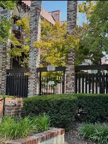 $125,000 | 111 East 50th Street, Unit B, Kansas City, MO 64112