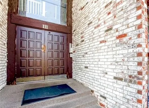 $120,000 | 111 East 50th Street, Unit B, Kansas City, MO 64112