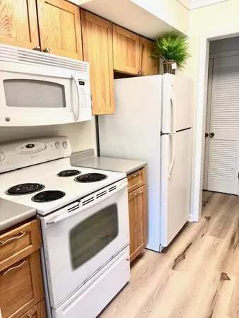 $120,000 | 111 East 50th Street, Unit B, Kansas City, MO 64112