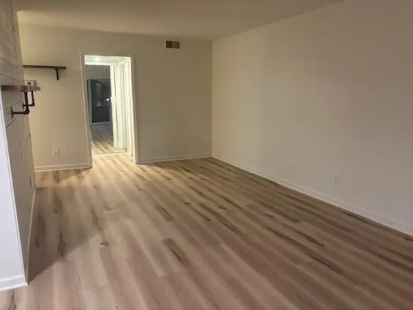 $120,000 | 111 East 50th Street, Unit B, Kansas City, MO 64112