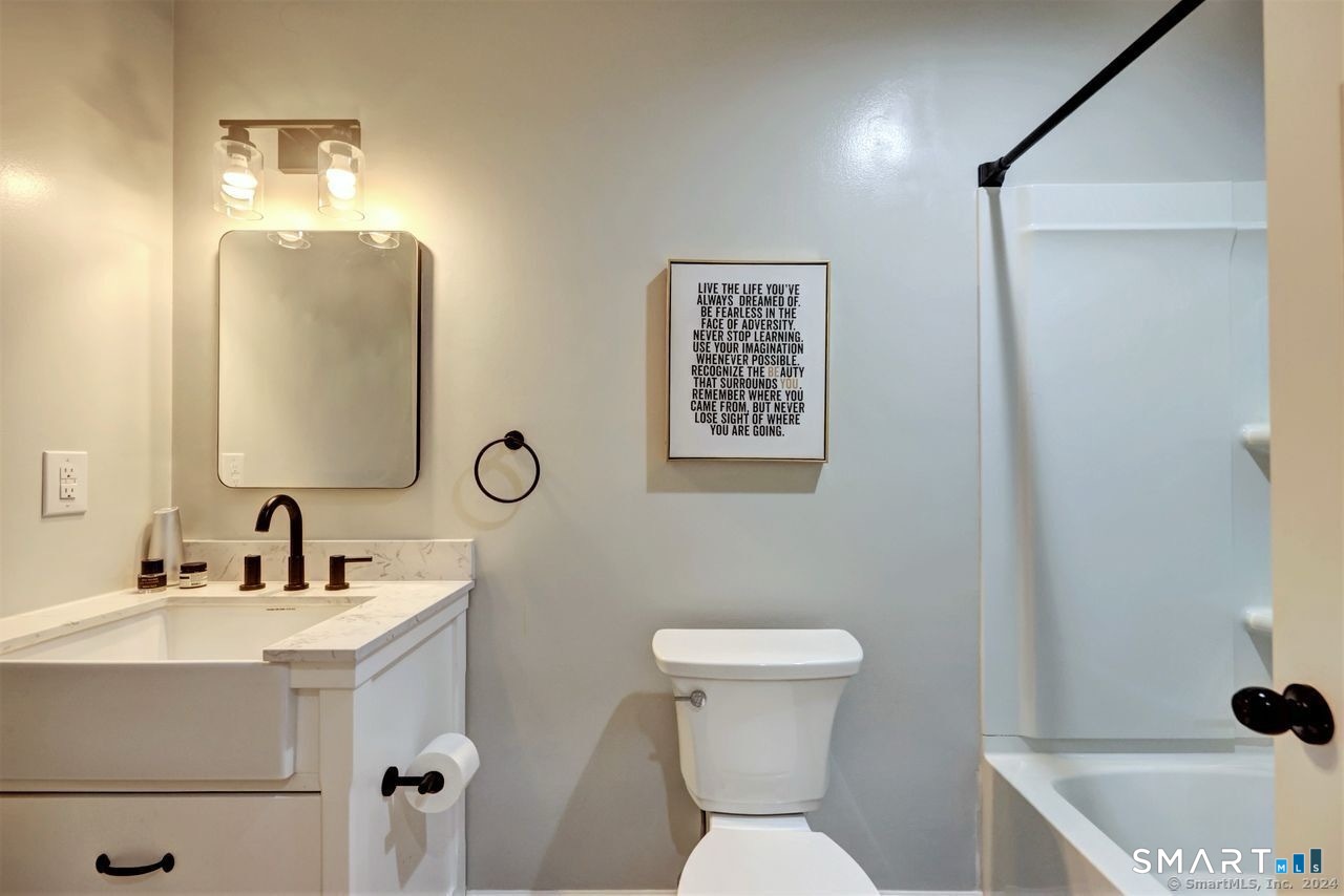 9 Canterbury Road, Unit 9 Hamden, CT 06514 - Photo 17 of 24 Gallery Image 17
