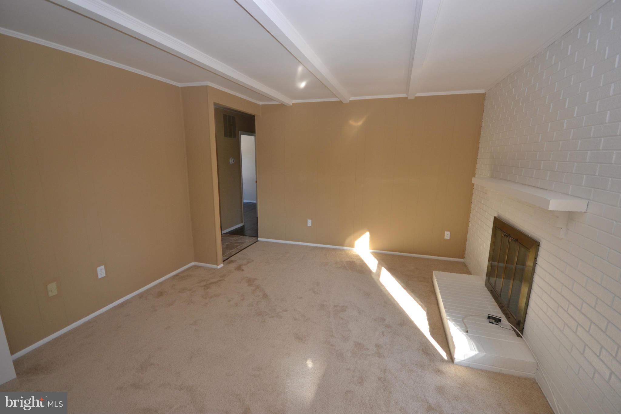 6513 Darwin Road Laurel, MD 20707 - Photo 12 of 24 Family Room