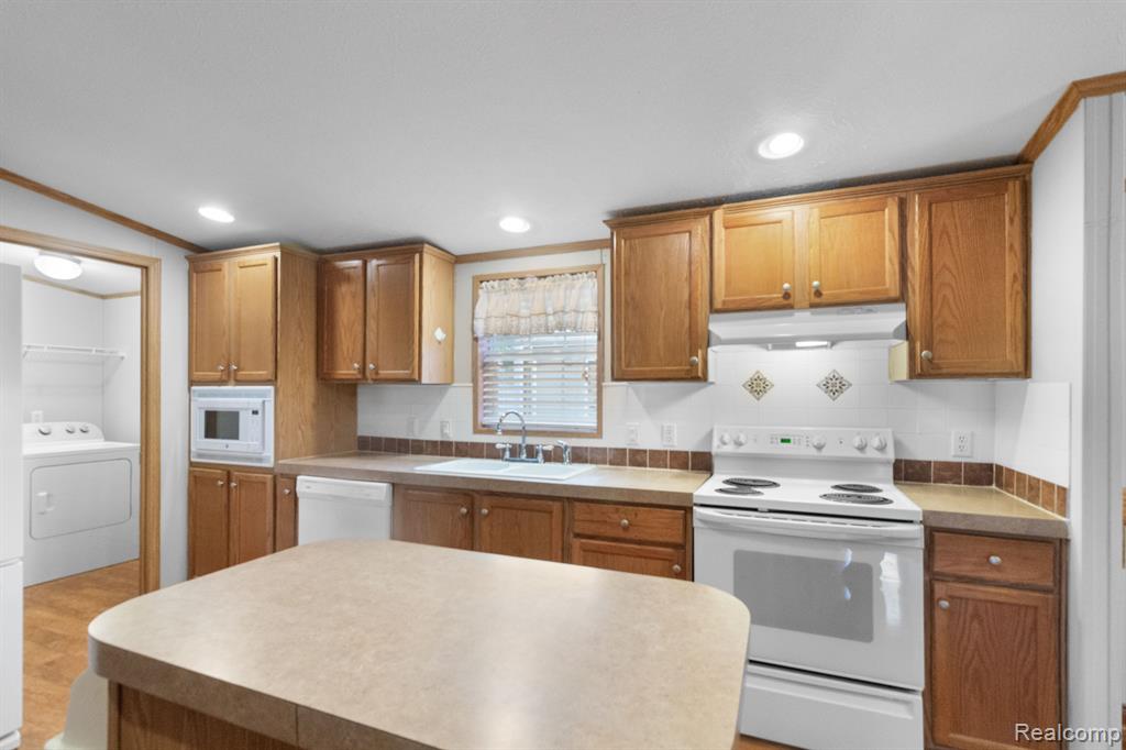 3936 Rivers Point Monroe, MI 48161 - Photo 9 of 25 Gallery Image 9