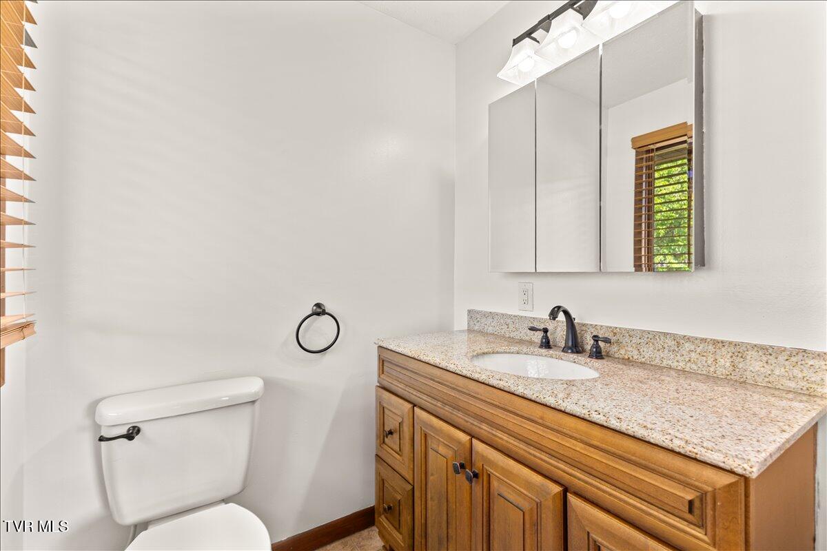 263 Fain Road Blountville, TN 37617 - Photo 34 of 51 24-128A3474