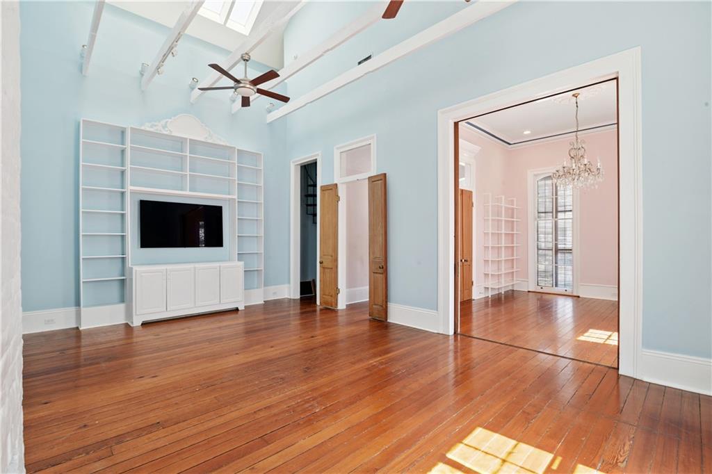 1016 Fourth Street New Orleans, LA 70130 - Photo 6 of 34