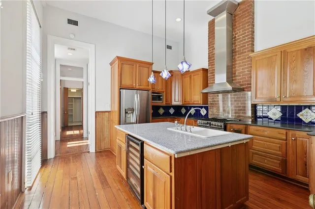 $1,100,000 | 1016 Fourth Street, New Orleans, LA 70130