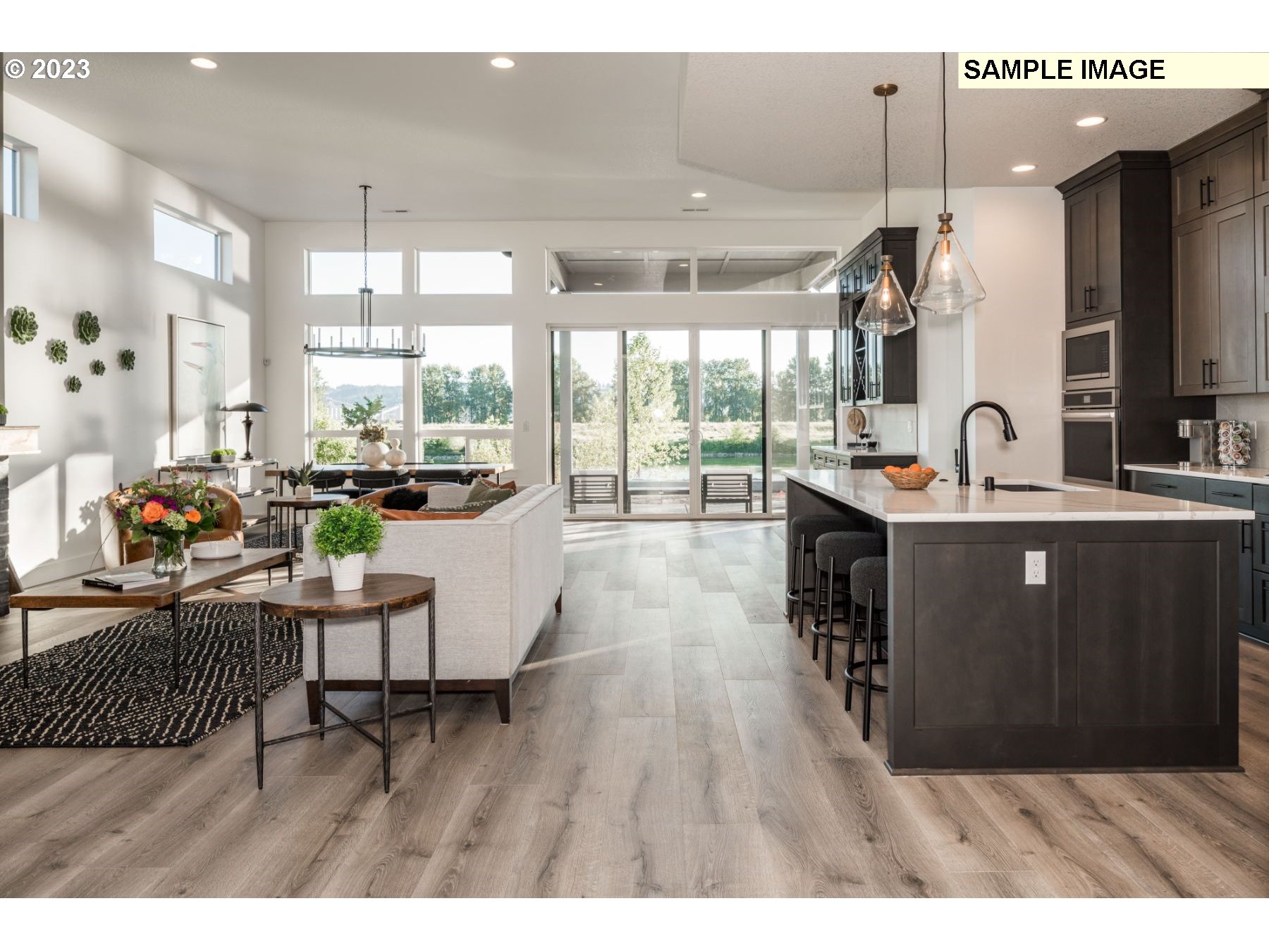 2056 South River Road Kelso, WA 98626 - Photo 4 of 10