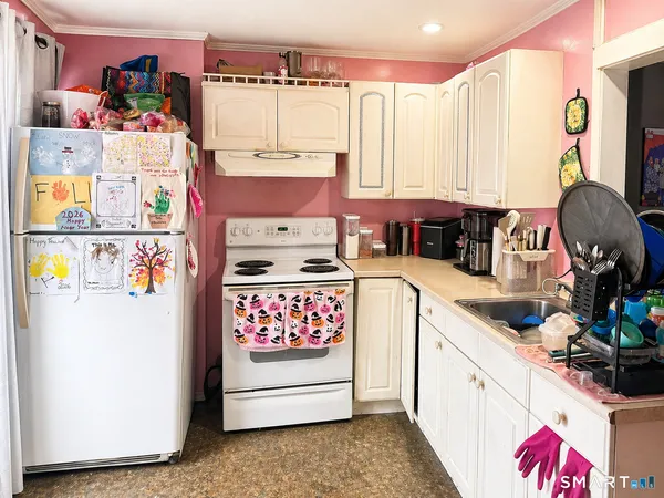 $330,000 | 404 Norwich Avenue, Norwich, CT 06380