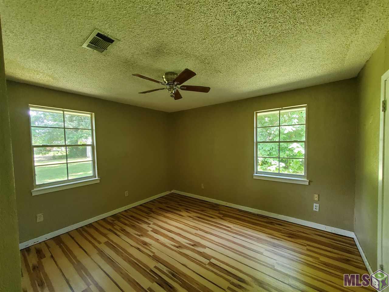 1460 West Chimes Street Baton Rouge, LA 70802 - Photo 4 of 7 Gallery Image 4