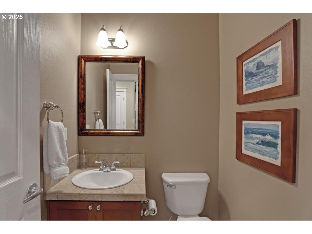 13922 Northwest Stonebridge Drive Portland, OR 97229 - Photo 16 of 33