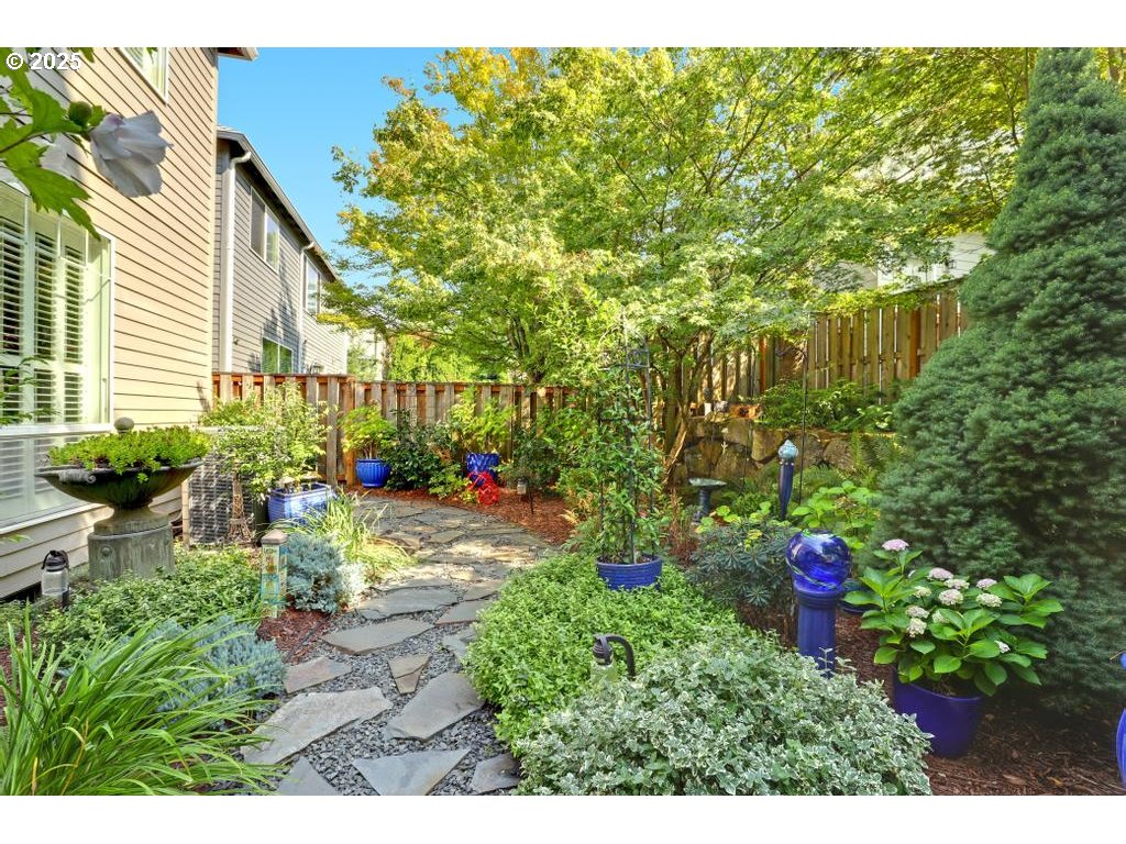 13922 Northwest Stonebridge Drive Portland, OR 97229 - Photo 31 of 33