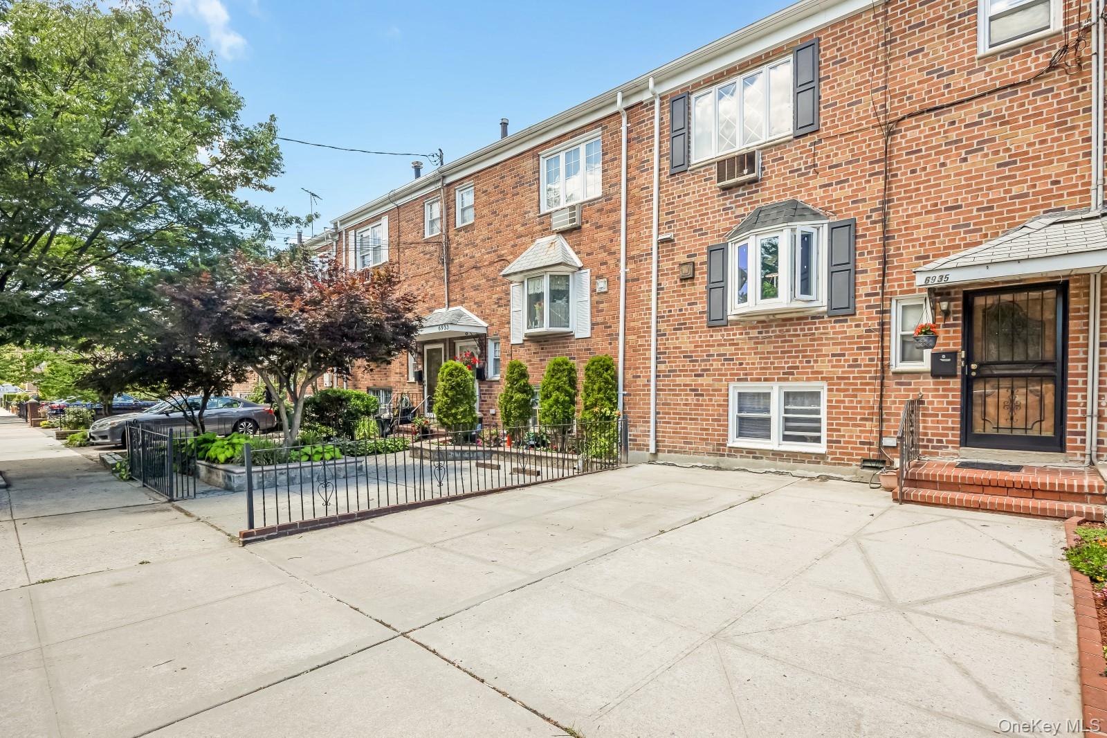 69-35 61st Road Queens, NY 11379 - Photo 3 of 26