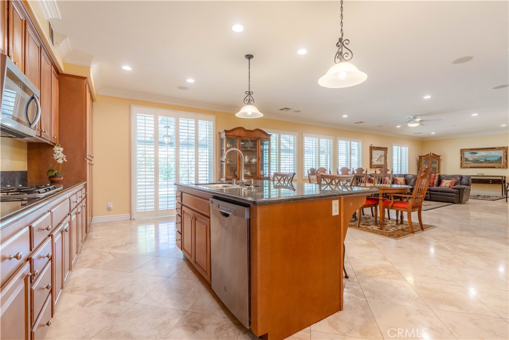 14026 Rio Lobo Circle Eastvale, CA 92880 - Photo 24 of 64
