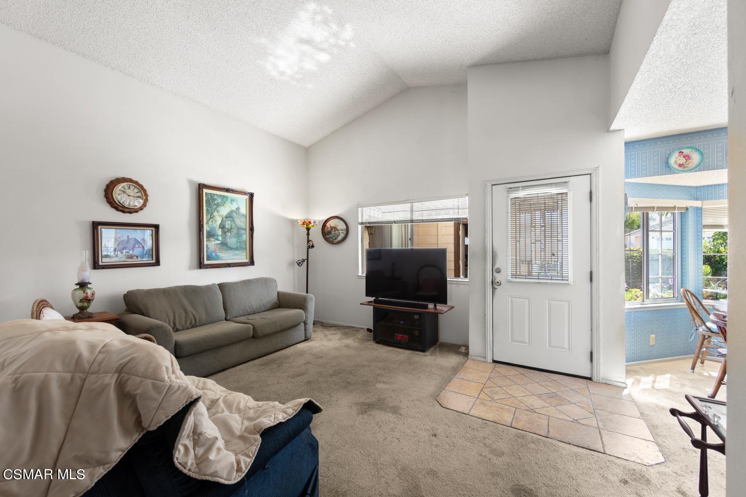 4547 North Canyonlands Road Moorpark, CA 93021 - Photo 20 of 29 4547N.Canyonlands-12