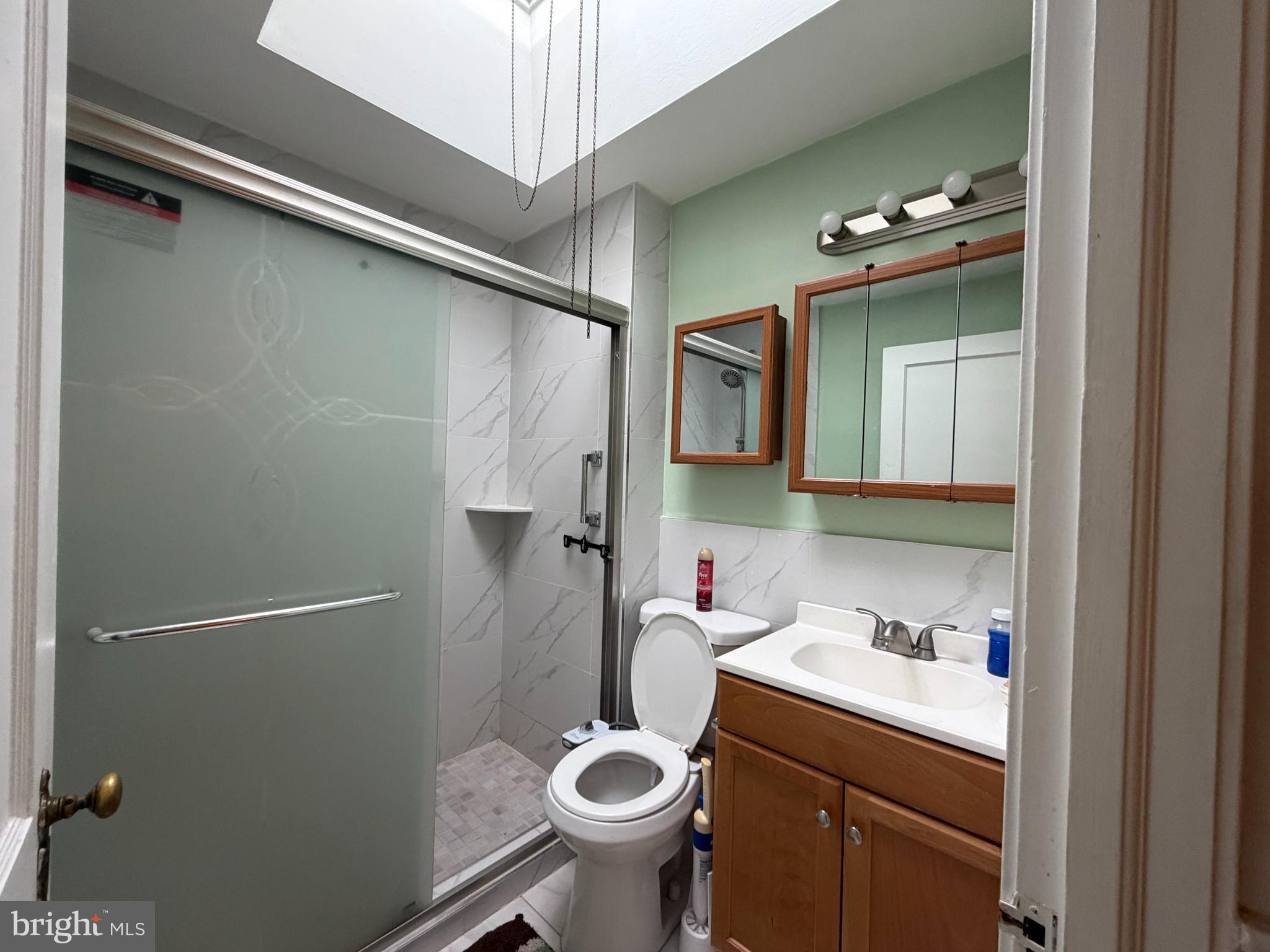 225 Wingate Road Upper Darby, PA 19082 - Photo 6 of 17