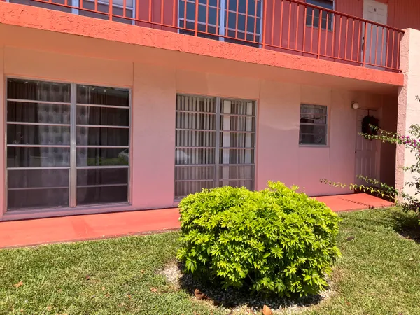 $1,400 | 17 Golfs Edge, Unit D, West Palm Beach, FL 33417