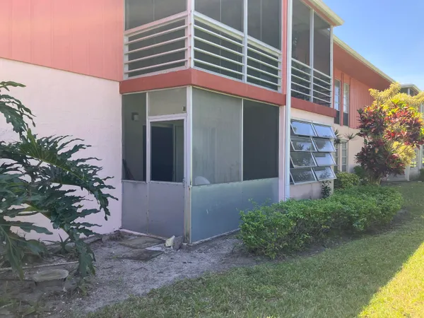 $1,400 | 17 Golfs Edge, Unit D, West Palm Beach, FL 33417