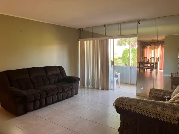 $1,400 | 17 Golfs Edge, Unit D, West Palm Beach, FL 33417