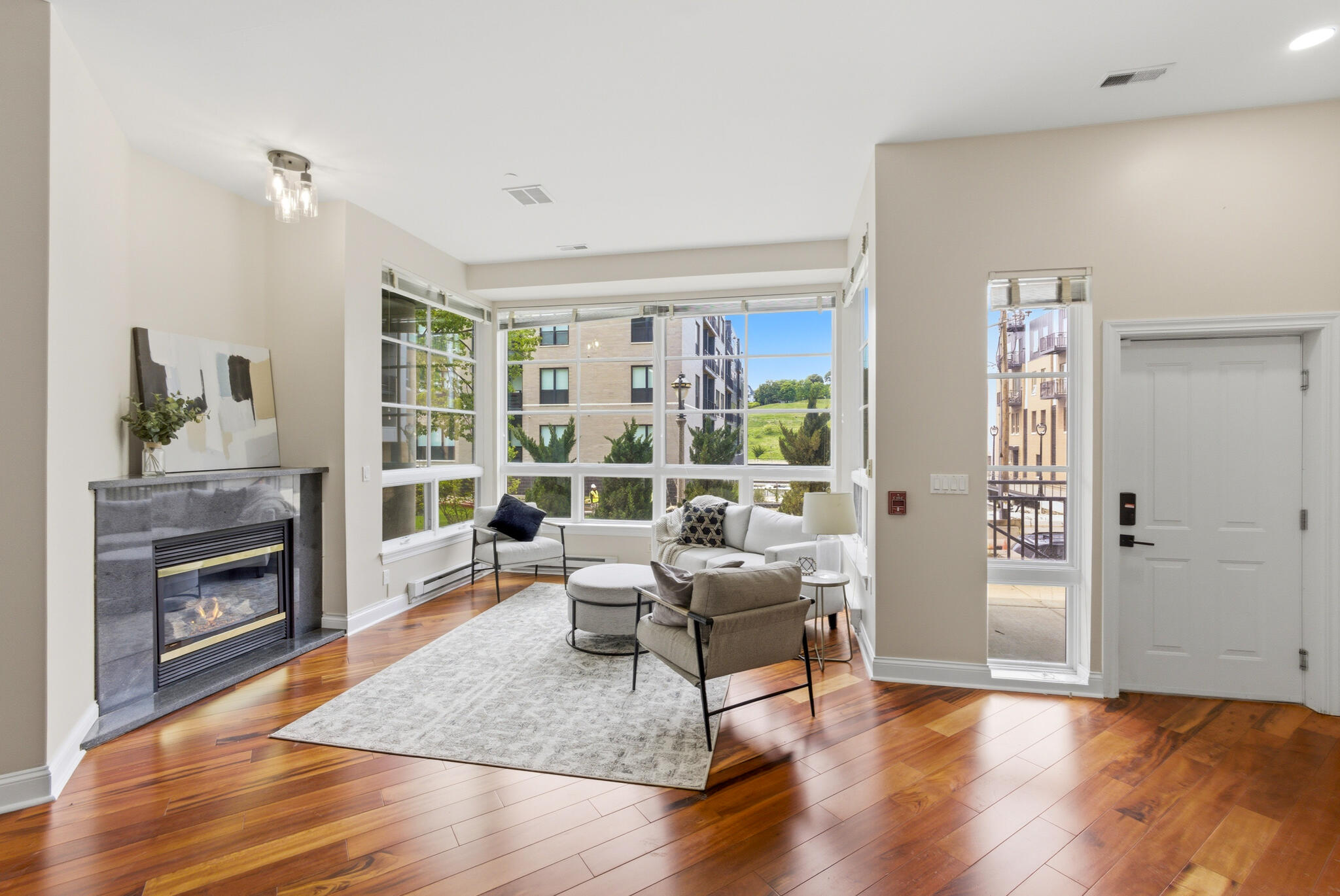 1888 North Water Street, Unit 101 Milwaukee, WI 53202 - Photo 6 of 26 Gas Fireplace!