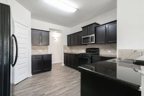 $299,000 | 112 Hawkins Court, Hutto, TX 78634