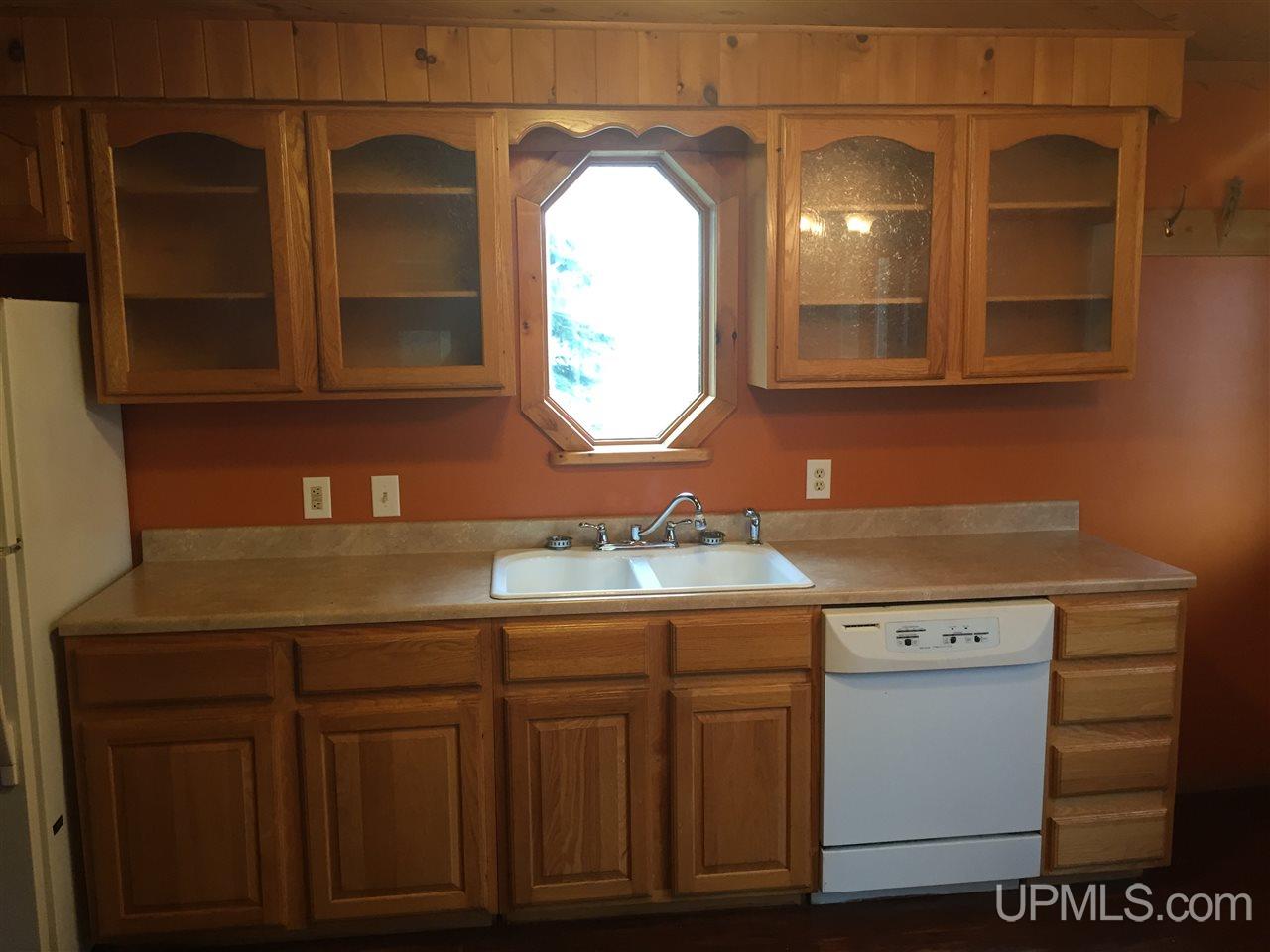 426 West Division Street Ishpeming, MI 49849 - Photo 6 of 30
