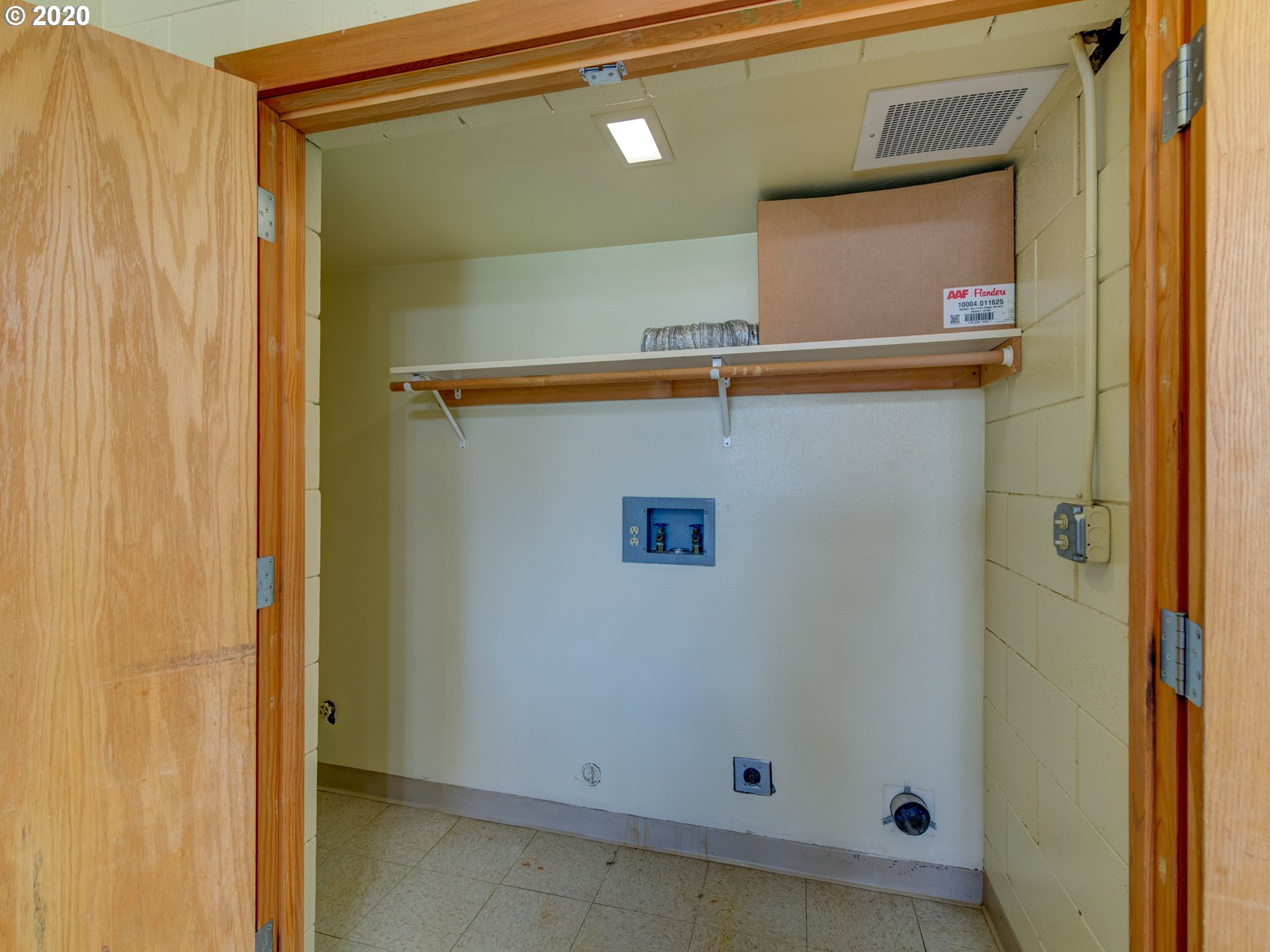 426 South 37th Place Springfield, OR 97478 - Photo 22 of 25