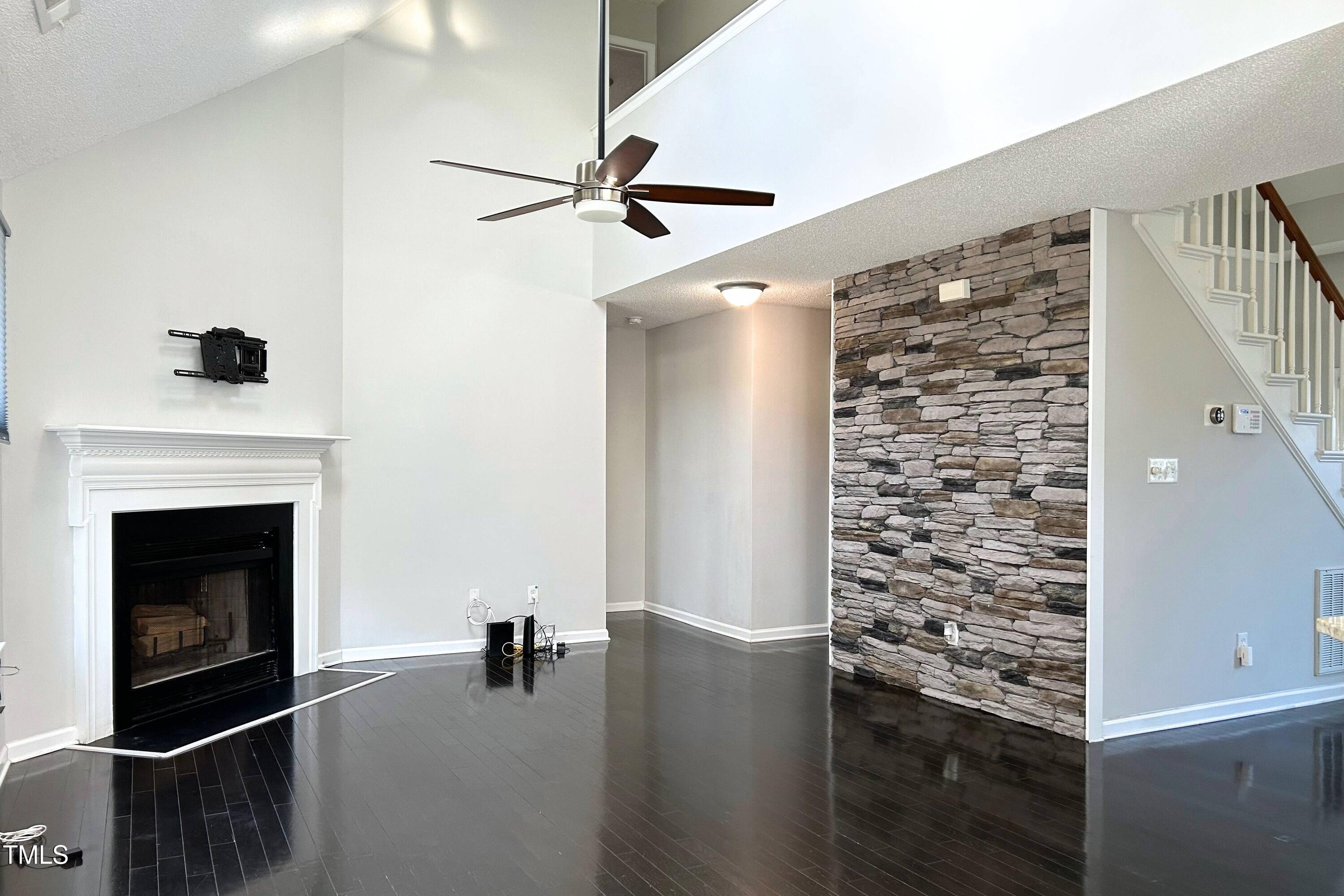 5824 Edgebury Road Raleigh, NC 27613 - Photo 4 of 30 Family Room
