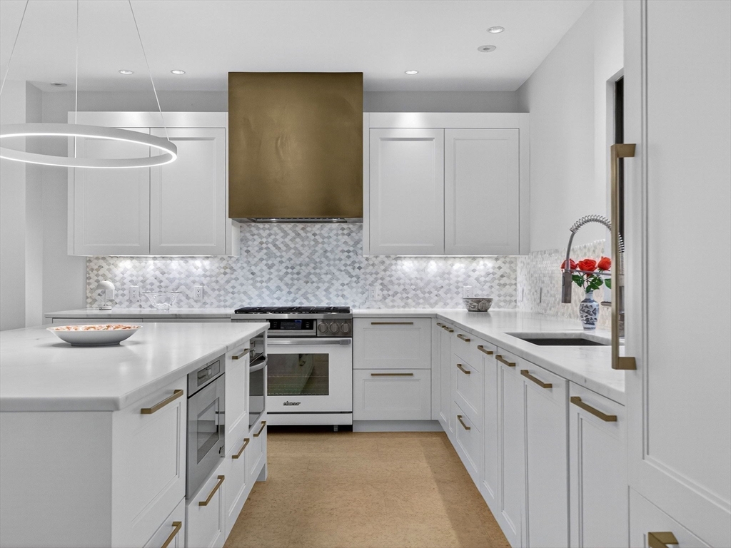 18 Middlesex Street Winchester, MA 01890 - Photo 13 of 32