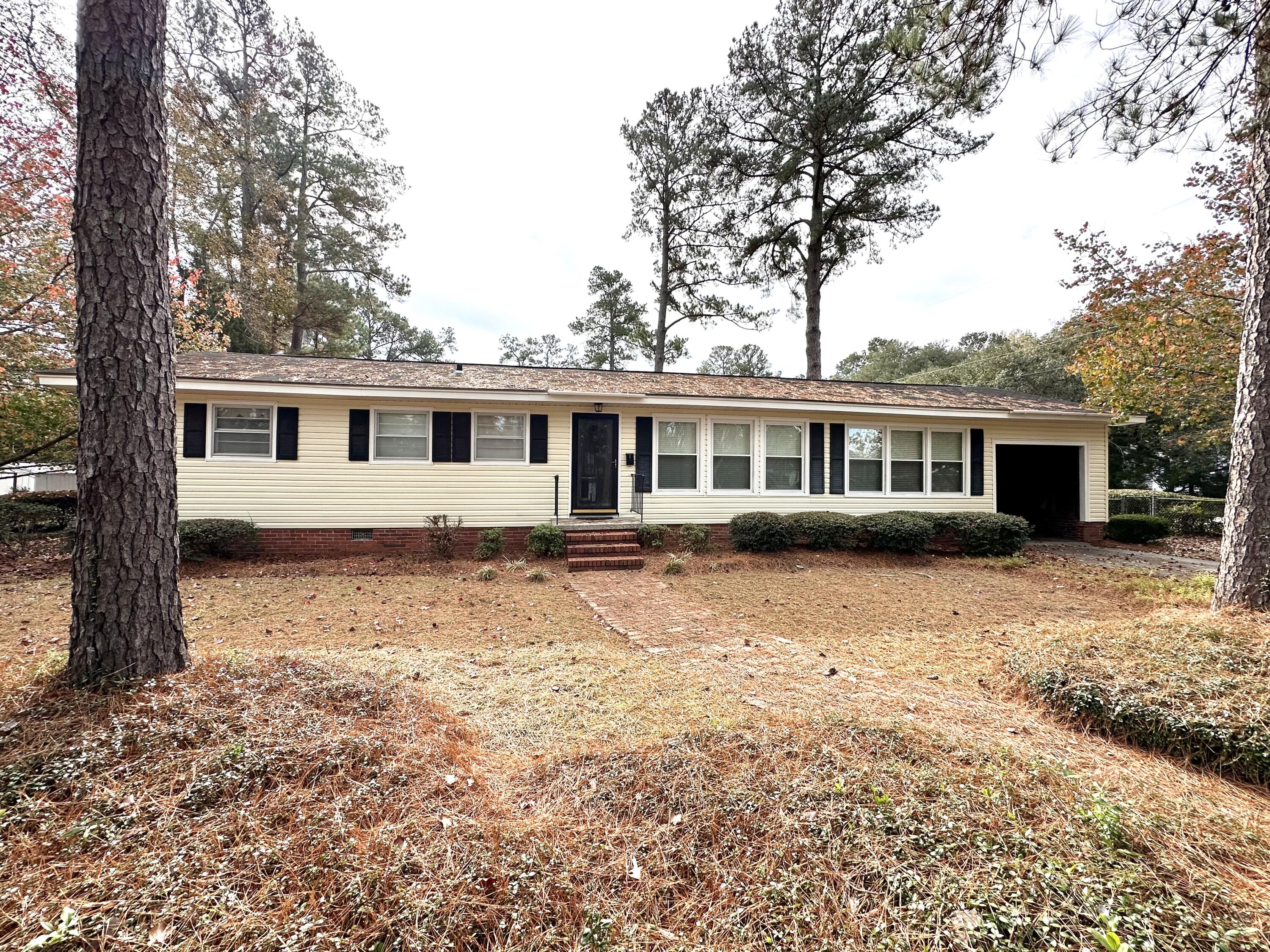 309 County Rd S-45-104 Kingstree, SC 29556 - Photo 4 of 9 IMG_1828