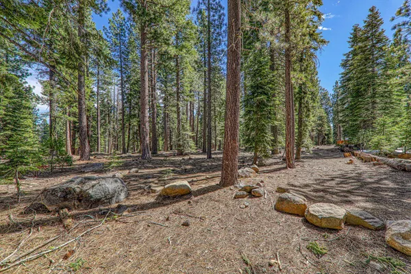 $1,399,000 | 938 Country Club Drive, Tahoe City, CA 96145
