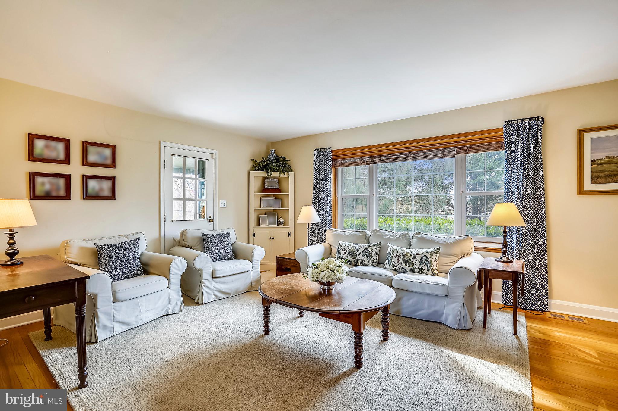 15309 York Road Sparks, MD 21152 - Photo 17 of 60 Living room with wonderful natural light