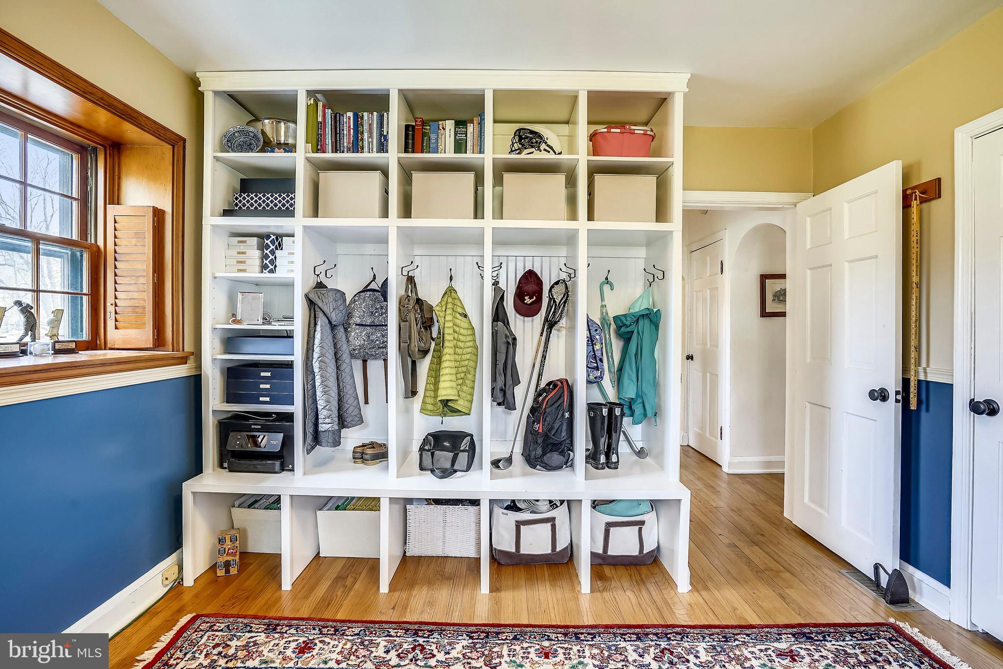 15309 York Road Sparks, MD 21152 - Photo 30 of 60 Custom built Cubbies - LOOK AT THAT ORGANIZATION