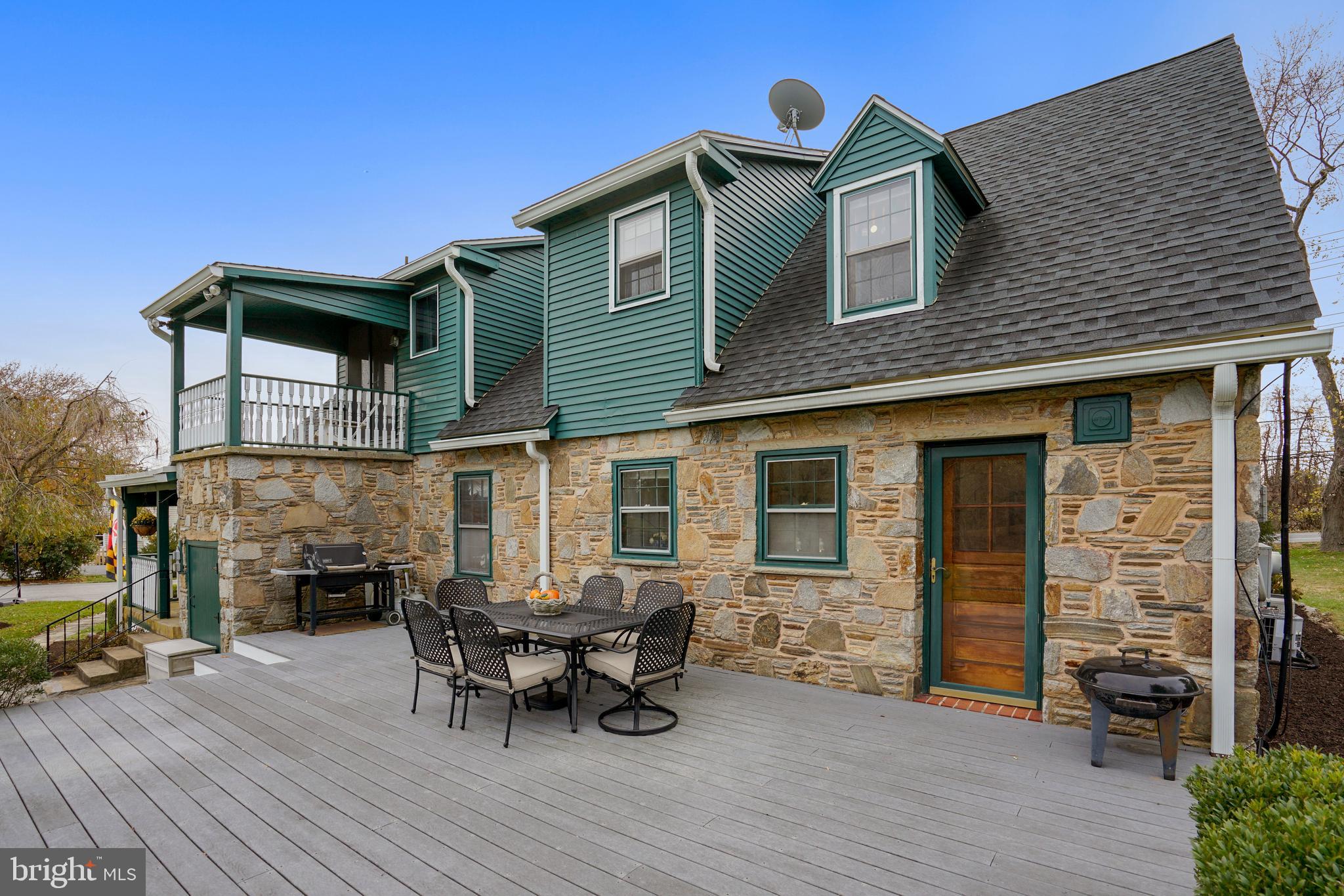 15309 York Road Sparks, MD 21152 - Photo 5 of 60 Fabulous TREX deck